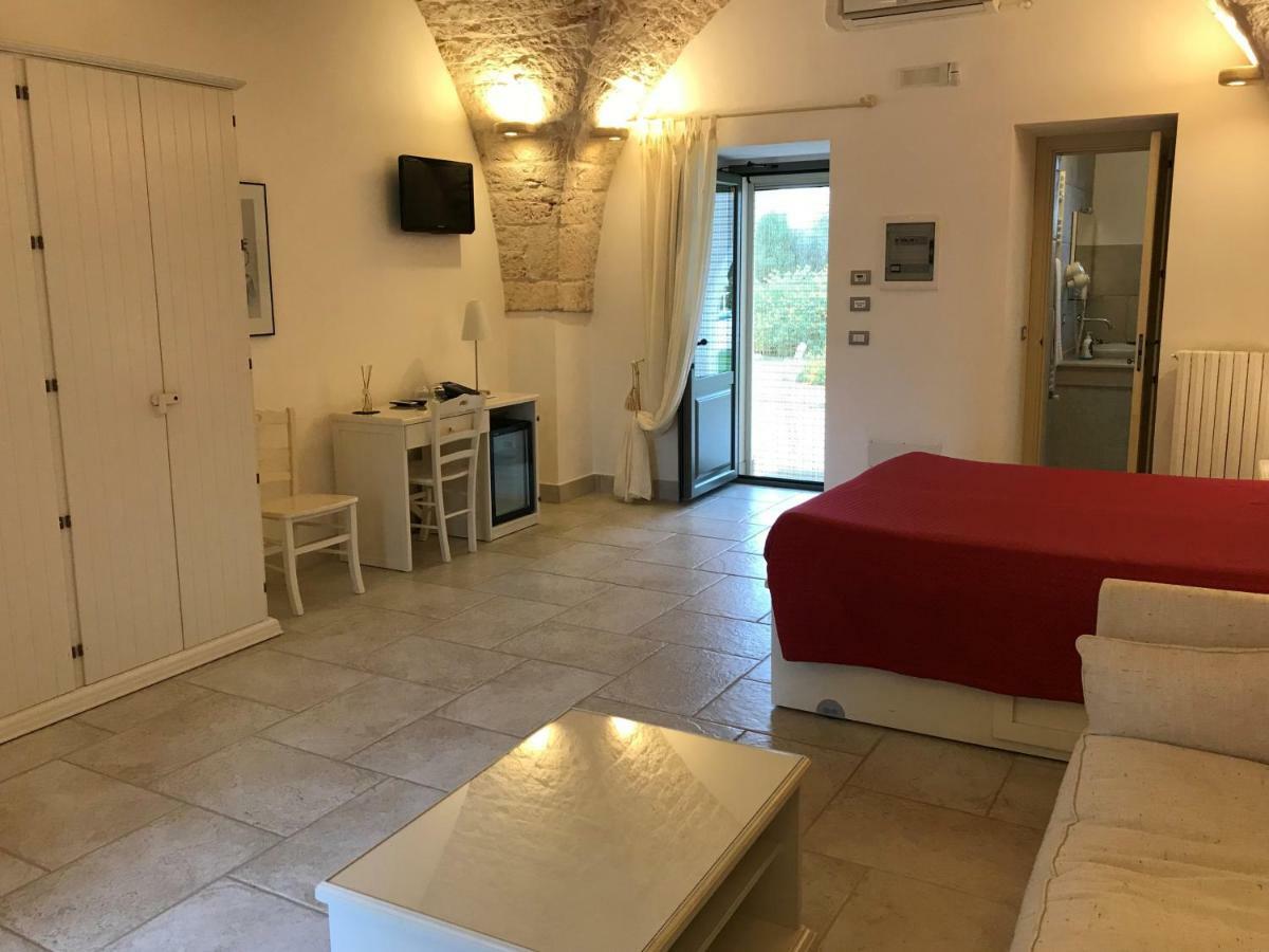 Relais Masseria Della Colomba - Agriturismo Франкавила Фонтана Екстериор снимка