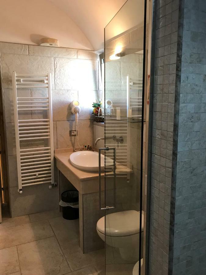 Relais Masseria Della Colomba - Agriturismo Франкавила Фонтана Екстериор снимка