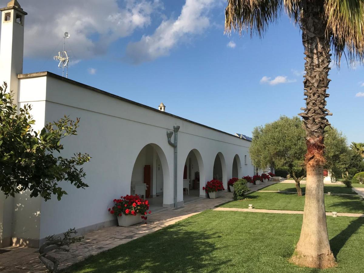 Relais Masseria Della Colomba - Agriturismo Франкавила Фонтана Екстериор снимка